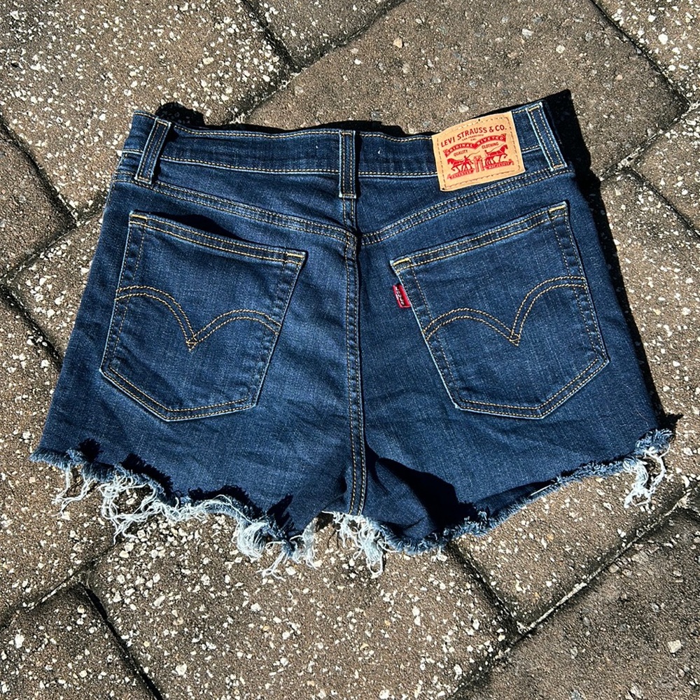 Levi’s High Rise Blue Denim Jean Short Shorts Size 28